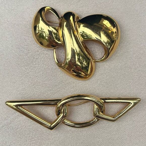 Lot Of 2 Vintage Monet Gold-tone Brooches Modernist & Geometric Link Set Signed - Picture 1 of 10
